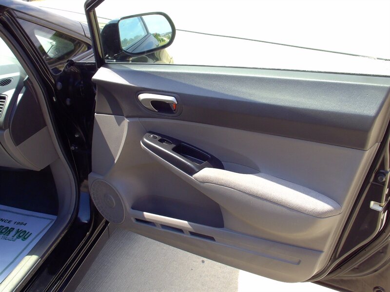 2008 Honda Civic LX   - Photo 15 - Pleasant Valley, MO 64068