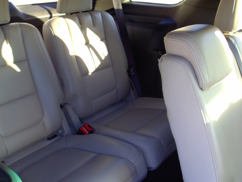 2013 Ford Explorer XLT   - Photo 21 - Pleasant Valley, MO 64068