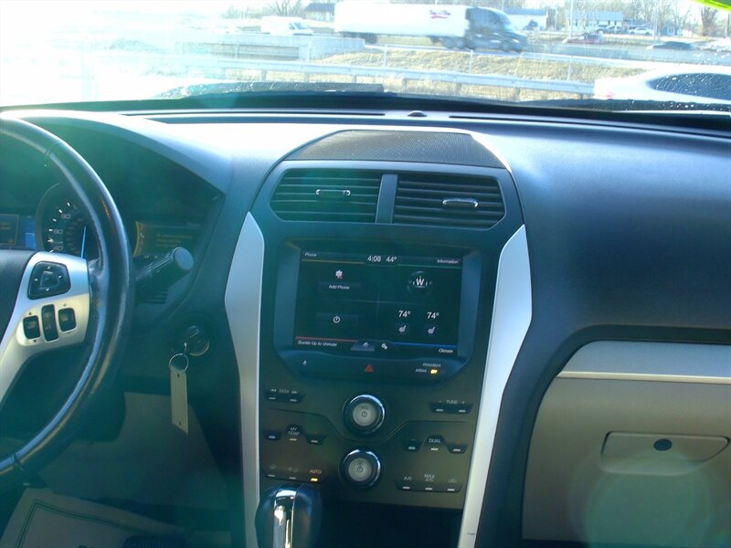 2013 Ford Explorer XLT   - Photo 19 - Pleasant Valley, MO 64068