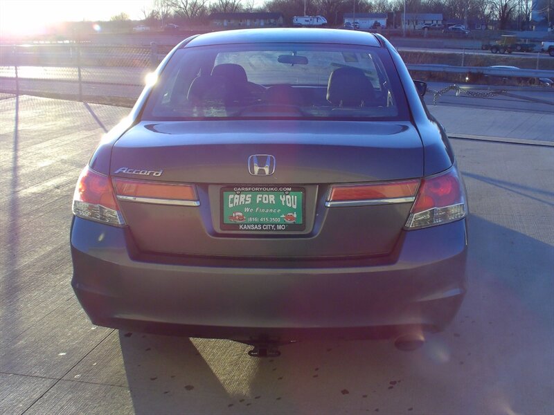 2012 Honda Accord EX   - Photo 6 - Pleasant Valley, MO 64068