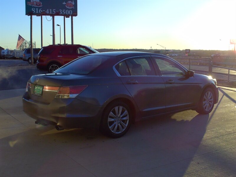 2012 Honda Accord EX   - Photo 5 - Pleasant Valley, MO 64068