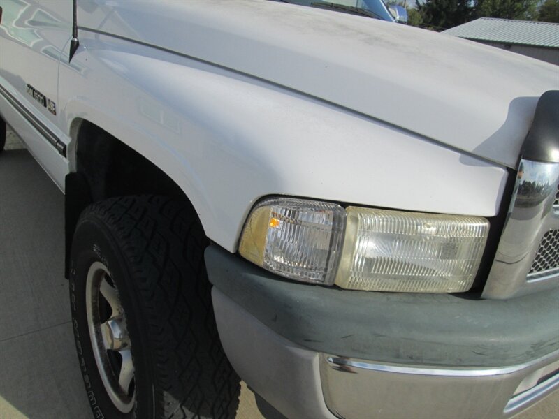 1997 Dodge Ram 1500 EX CAB 4X4   - Photo 18 - Pleasant Valley, MO 64068