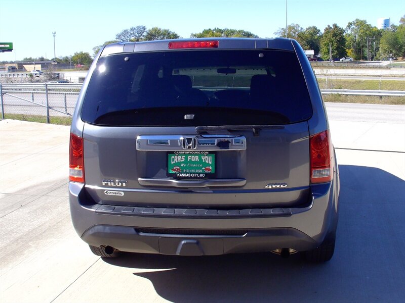 2012 Honda Pilot LX - Photo 6 - Pleasant Valley, MO 64068