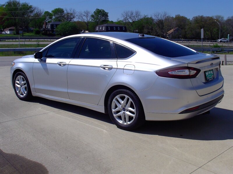 2014 Ford Fusion SE   - Photo 7 - Pleasant Valley, MO 64068