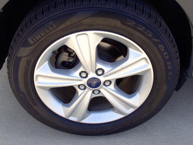 2015 Ford Escape SE - Photo 32 - Pleasant Valley, MO 64068