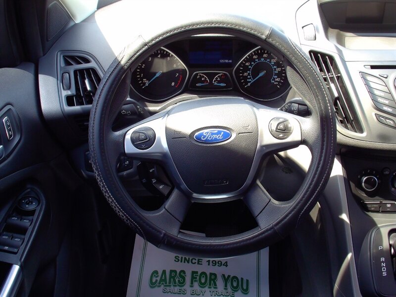 2015 Ford Escape SE - Photo 20 - Pleasant Valley, MO 64068