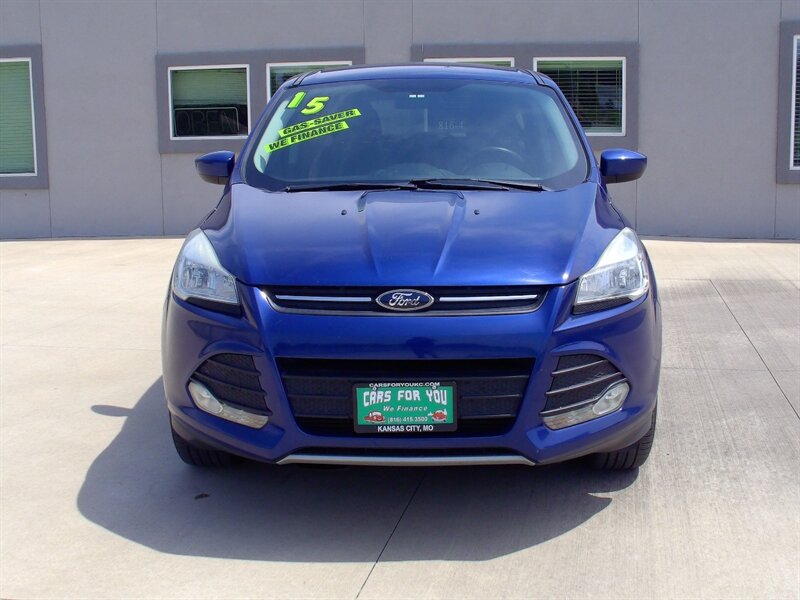 2015 Ford Escape SE - Photo 2 - Pleasant Valley, MO 64068