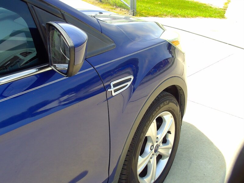 2015 Ford Escape SE - Photo 29 - Pleasant Valley, MO 64068