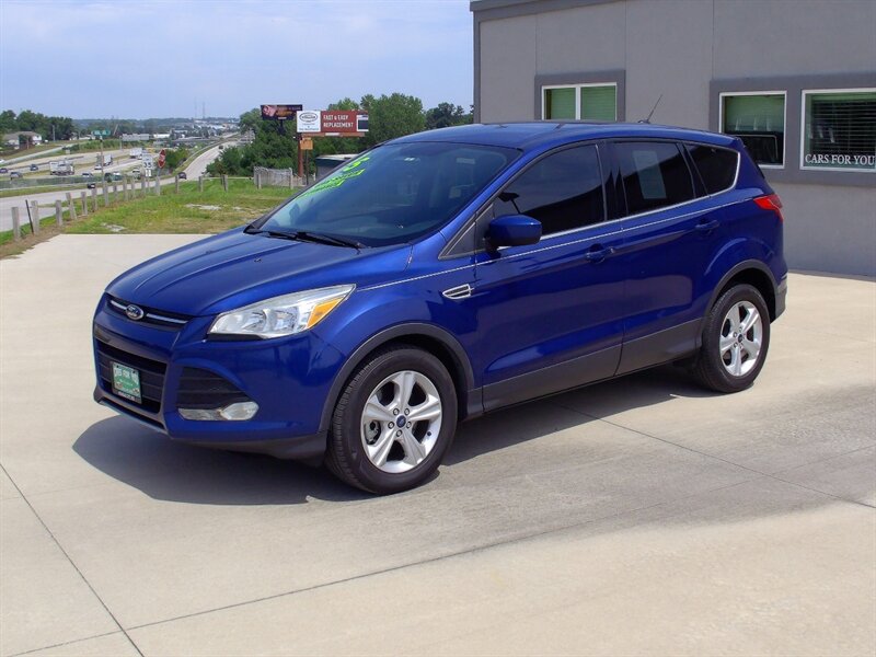 2015 Ford Escape SE - Photo 1 - Pleasant Valley, MO 64068