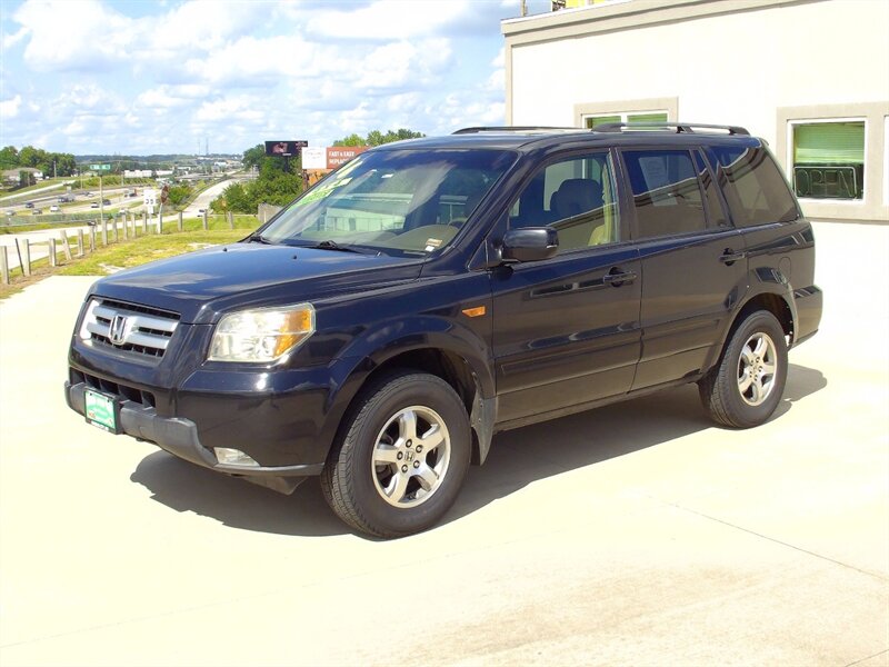 2006 Honda Pilot EX-L w/Navi EX-L w/Navi 4dr SUV - Photo 1 - Pleasant Valley, MO 64068