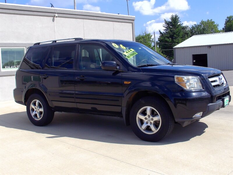2006 Honda Pilot EX-L w/Navi EX-L w/Navi 4dr SUV - Photo 3 - Pleasant Valley, MO 64068