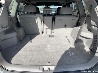 2013 Toyota Highlander   - Photo 9 - Pataskala, OH 43062