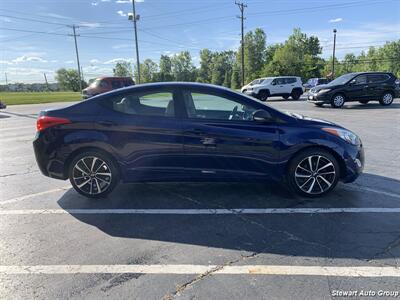 2013 Hyundai ELANTRA Limited - Photo 9 - Pataskala, OH 43062