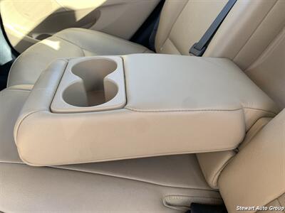 2013 Hyundai ELANTRA Limited - Photo 24 - Pataskala, OH 43062