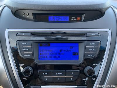 2013 Hyundai ELANTRA Limited - Photo 33 - Pataskala, OH 43062