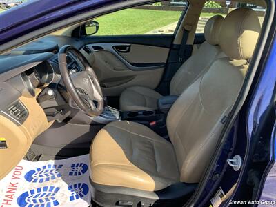 2013 Hyundai ELANTRA Limited - Photo 19 - Pataskala, OH 43062