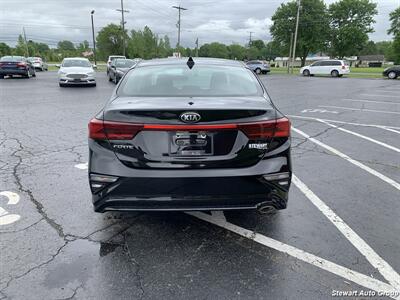 2021 Kia Forte LXS - Photo 12 - Pataskala, OH 43062