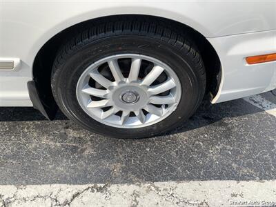 2004 Hyundai XG350 - Photo 10 - Pataskala, OH 43062
