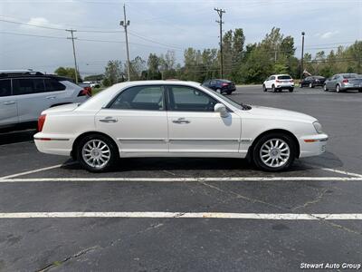 2004 Hyundai XG350 - Photo 9 - Pataskala, OH 43062