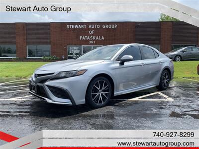 2023 Toyota Camry SE - Photo 1 - Pataskala, OH 43062