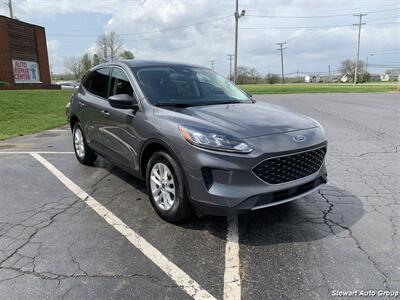 2022 Ford Escape SE AWD   - Photo 3 - Pataskala, OH 43062
