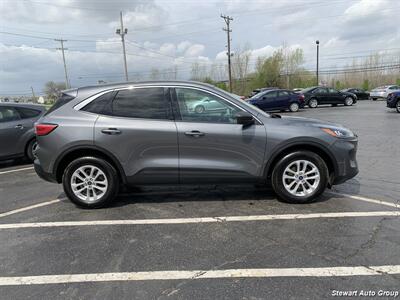 2022 Ford Escape SE AWD   - Photo 8 - Pataskala, OH 43062