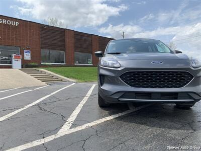 2022 Ford Escape SE AWD   - Photo 4 - Pataskala, OH 43062