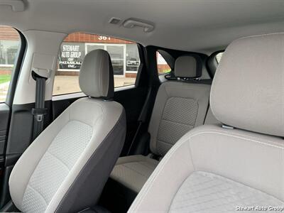 2022 Ford Escape SE AWD   - Photo 18 - Pataskala, OH 43062