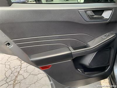 2022 Ford Escape SE AWD   - Photo 19 - Pataskala, OH 43062
