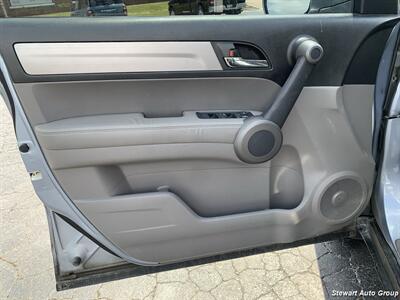 2010 Honda CR-V EX-L - Photo 7 - Pataskala, OH 43062