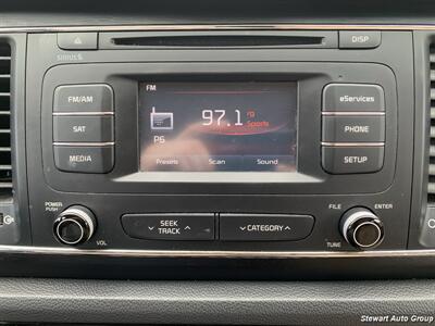 2016 Kia Sedona LX - Photo 31 - Pataskala, OH 43062