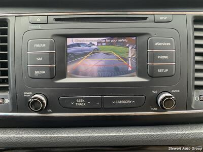 2016 Kia Sedona LX - Photo 32 - Pataskala, OH 43062