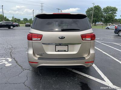 2016 Kia Sedona LX - Photo 13 - Pataskala, OH 43062