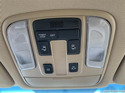 2016 Kia Sedona LX - Photo 28 - Pataskala, OH 43062