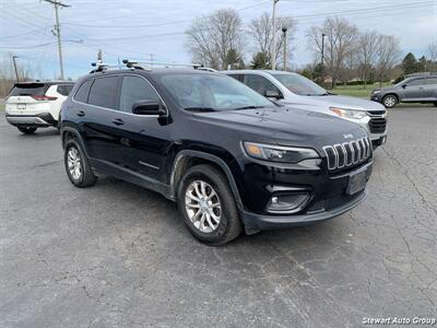 2019 Jeep Cherokee Latitude 4x4   - Photo 2 - Pataskala, OH 43062