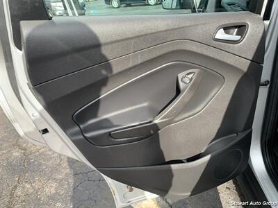 2017 Ford C-MAX Energi SE   - Photo 21 - Pataskala, OH 43062