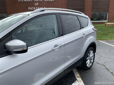 2017 Ford Escape Titanium   - Photo 6 - Pataskala, OH 43062