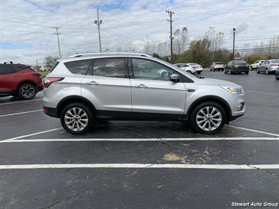 2017 Ford Escape Titanium   - Photo 9 - Pataskala, OH 43062