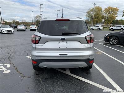 2017 Ford Escape Titanium   - Photo 13 - Pataskala, OH 43062