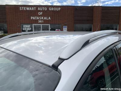 2017 Ford Escape Titanium   - Photo 8 - Pataskala, OH 43062