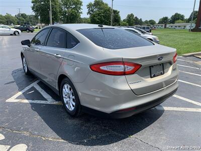 2016 Ford Fusion S - Photo 13 - Pataskala, OH 43062