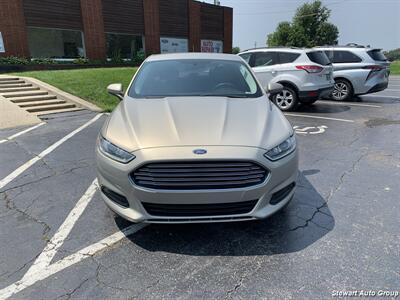 2016 Ford Fusion S - Photo 2 - Pataskala, OH 43062