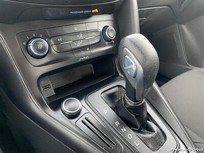 2017 Ford Focus SE   - Photo 31 - Pataskala, OH 43062