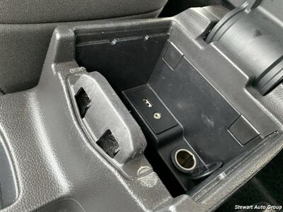 2017 Ford Focus SE   - Photo 34 - Pataskala, OH 43062