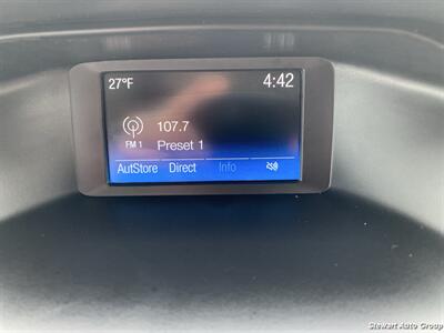 2017 Ford Focus SE   - Photo 28 - Pataskala, OH 43062