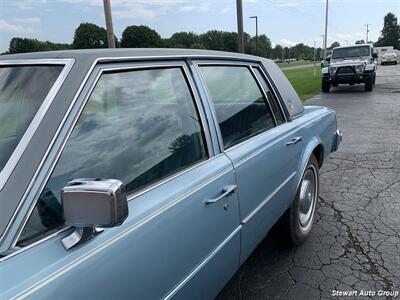 1976 Cadillac Seville - Photo 6 - Pataskala, OH 43062