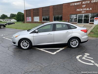 2016 Ford Focus SE - Photo 5 - Pataskala, OH 43062