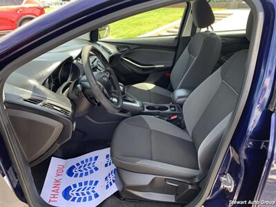 2012 Ford Focus SE - Photo 16 - Pataskala, OH 43062