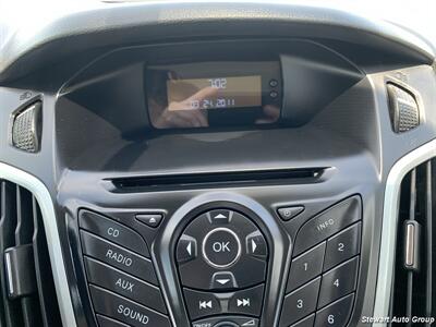 2012 Ford Focus SE - Photo 27 - Pataskala, OH 43062