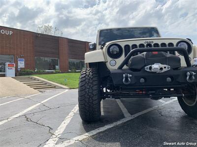 2012 Jeep Wrangler Unlimited Sahara 4x4 - Photo 4 - Pataskala, OH 43062